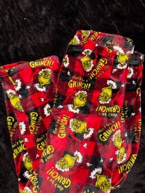 The Grinch Holiday Plush Pajama Pants - Red Plaid
